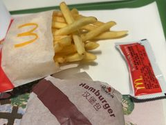 -麦当劳(上海虹桥站30B检票口楼上)
