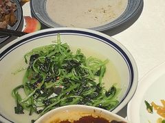 -八府香鸭·啫啫煲(华山路店)