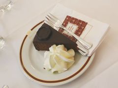 -Cafe Sacher(WIEN)