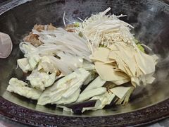 -边江铁锅炖鱼(振八街店)