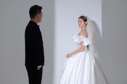 -雪中彩影婚纱摄影·微光艺术中心