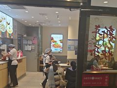-小杨生煎(金山百联购物中心3楼店)