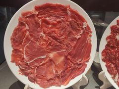 特色现切羊肉-洞子口重庆鲜货火锅(楚翘城旗舰店)