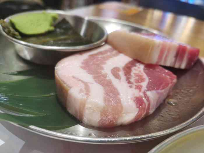 位置青泥洼桥中原小吃街后门斜对面位置好找门脸很明显