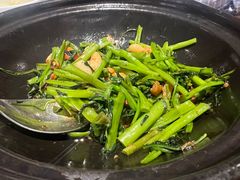 -港丽餐厅(正大店)