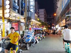 -市府路小吃城(民俗文化广场锦苑店)