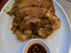 -聚首堂·特色小吃·肘子(什刹海德胜门店)