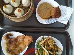 精制顶黄加蟹小笼包-迎桂馒头店(博爱路店)