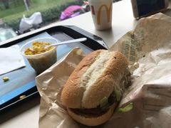 -麦当劳(友谊路得来速店)