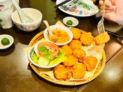 -大头虾越式风味餐厅(光明广场店)