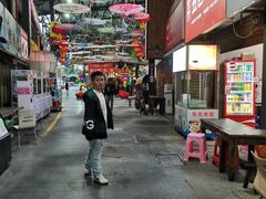 -泰龙城小吃街