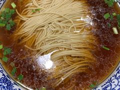 红汤面底-裕兴记•蟹黄面馆(人民广场店)