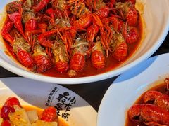 -龙巢盱眙龙虾·牛蛙·烧烤宵夜(八卦岭店)
