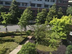 -上海市黄浦区教育学院附属中山学校