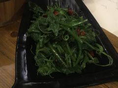 蒜茸豌豆尖-胡桃里音乐酒馆(曲江店)