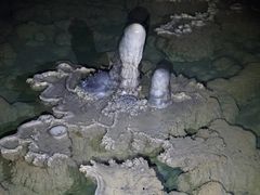 -金狮洞国家地质公园