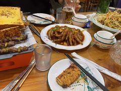 -亿牌牌东北烧烤(怀特店)