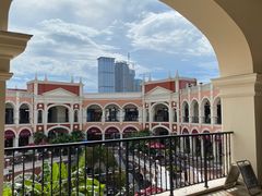 -佛罗伦萨小镇广佛名品奥特莱斯(疏港路店)