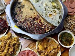 -储奇门鳝鱼火锅(总店)