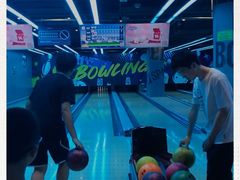 -世代星球·保龄球·镭战真人CS·团建(杨浦店)