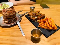 -三勾JJJ Burger&Coffee(梅溪湖店)