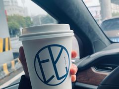 -Be Lived Cafe比例咖啡(摩天轮店)