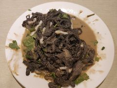 -黑八私房老北京炸酱面