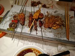红柳枝羊肉-宝记烧烤·碳锅羊肉·羊蝎子火锅·夜食社(文体路创始店)