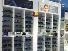 -提一眼镜·蔡司·依视路(小寨店)