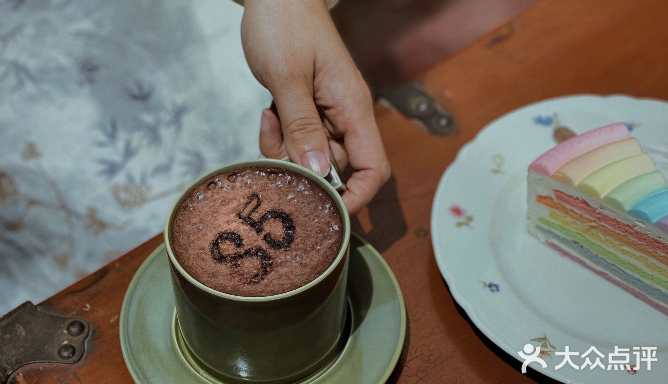 zui美公馆邂逅🏯重庆首家民国风咖啡书店