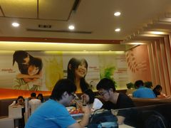 大堂-肯德基(虹桥机场T2北指廊精选外卖点店)