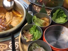 -顶上头·螺蛳火锅(五一新村店)