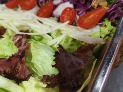 烤伯沙拉-小牛哈尼章鱼水煎肉(金鹰店)