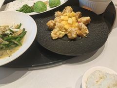 芒果芥末虾球-味钱塘·钱塘渔鲜·地道江浙菜(宋城店)