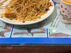 -许记驴肉黄面胡杨焖饼