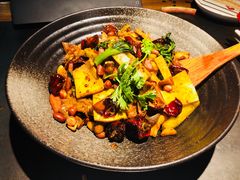 麻辣香锅-辣尚瘾·烤鱼·新川菜(交大直营店)