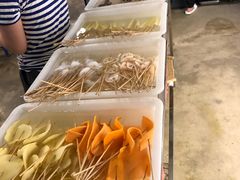 -马路边边串串香形象店(磐石路店)