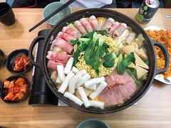 部队火锅-三顺韩式料理店(广益店)
