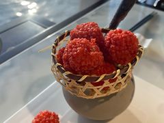 杨梅鳕鱼球-柳莺湖上·湖景餐厅·江南菜(西湖店)