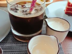 美式咖啡-卡普里披萨·牛扒·下午茶