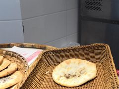 梅菜扣肉烧饼-鼎香烧饼(东风路店)