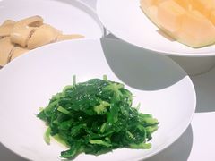 鸡油豆苗-粤界(望京金辉店)