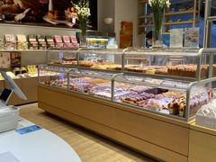 面包甜点陈列柜-好利来(乐堤港店)