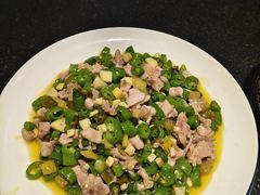 -万重锦·人文川菜馆(骡马市店)