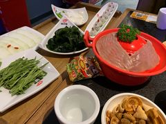 -潮火锅·麻辣牛肉火锅(观音桥方圆·LIVE店)