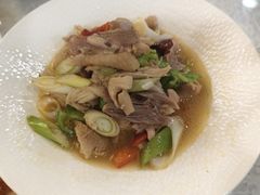 -汗腾格里·风味餐厅(新疆驻京办店)
