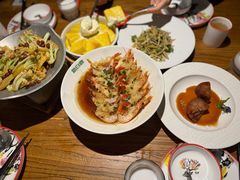 -新白鹿餐厅(银泰西湖文化广场店)