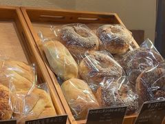 -天井·丑面包搭咖啡