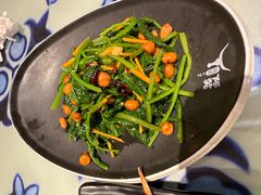 果仁菠菜（美）-撒拉花儿·新疆菜·清真(太阳宫店)