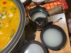 -山城外·非遗酸菜鱼(蜀都万达店)